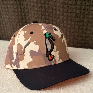 24.7 HUNT Duck Brown Camo Trucker Hat NWT